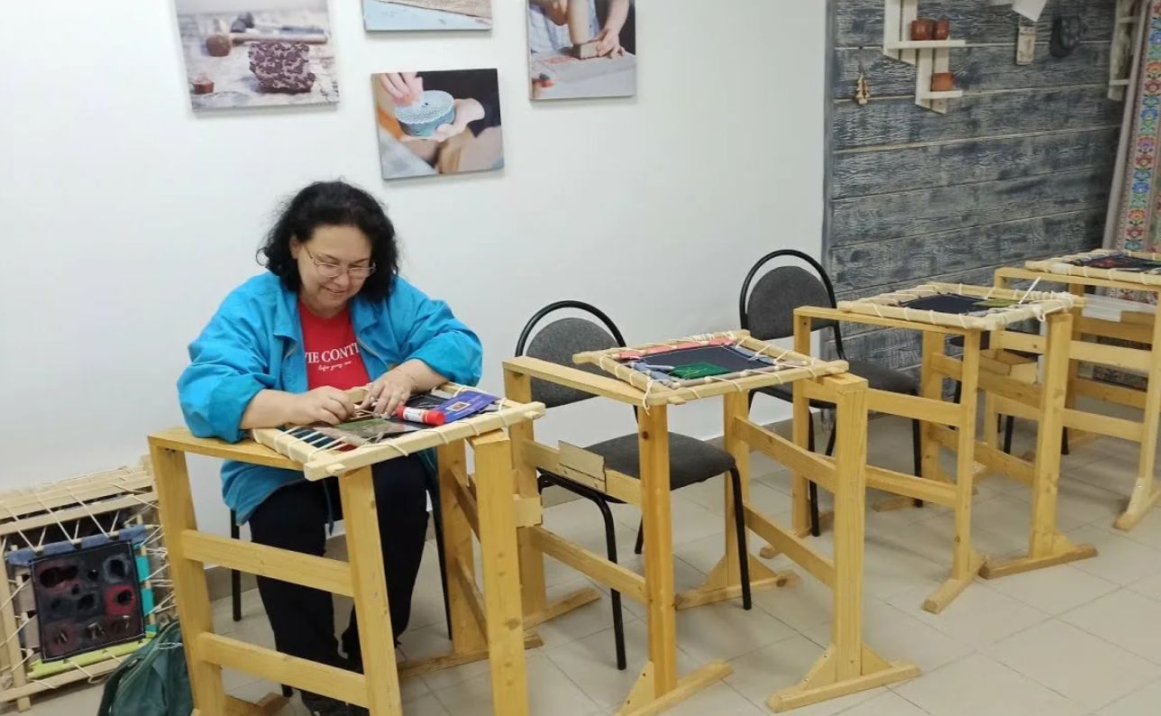 Занятие по золотному шитью в Торжке
