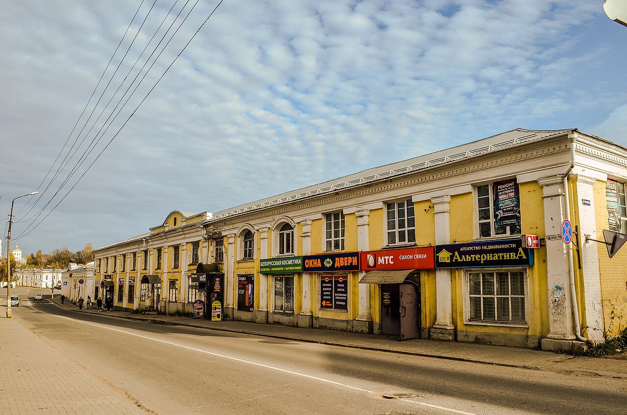 Торговые ряды в Торжке