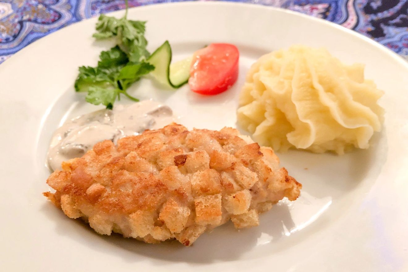 Пожарская котлета с картофельным пюре