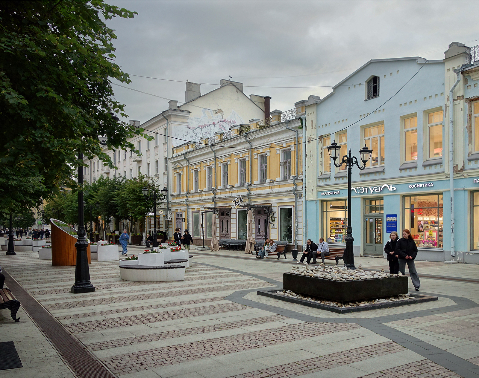 Трехсвятская улица в Твери